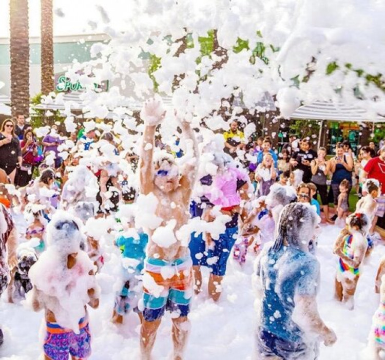 Foam blaster party